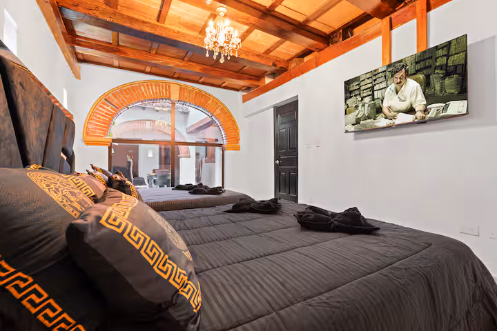 72b15be8-bd08-409d-b28c-e4f28890b3a3